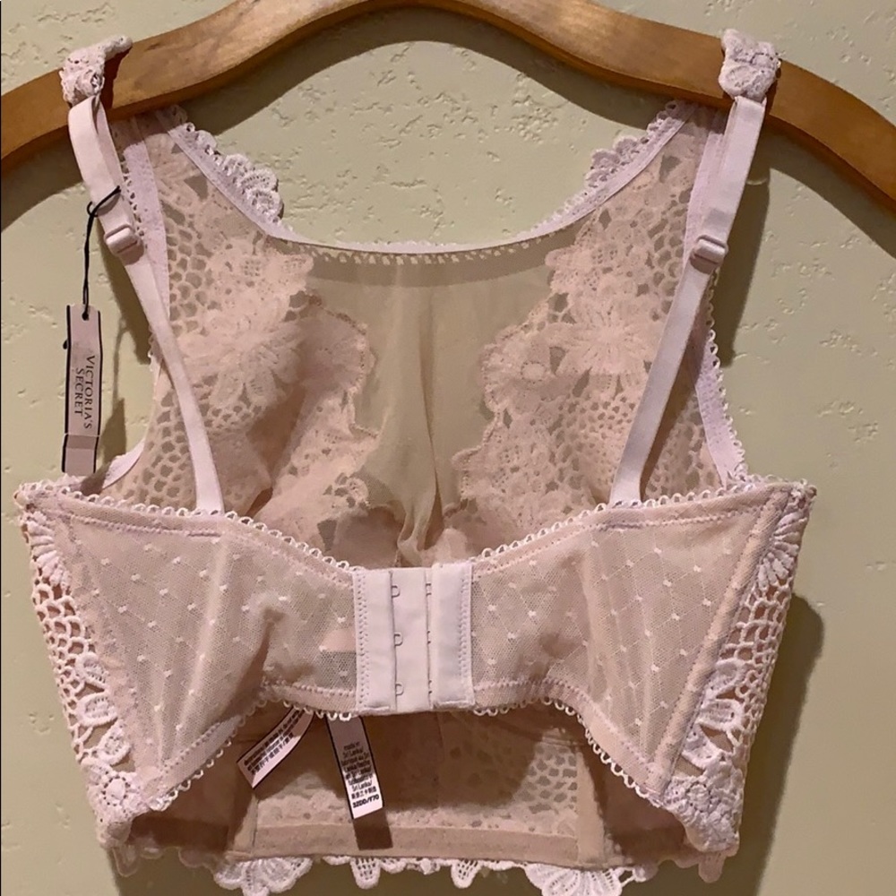 NWT Victoria’s Secret Bra - Picture 3 of 6